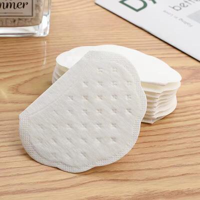 Ultra-thin and breathable disposable underarm sweat pads, in