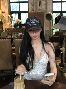 韩版 小众复古海豚刺绣棒球帽女显脸小日常休闲软顶鸭舌帽帽子搭配