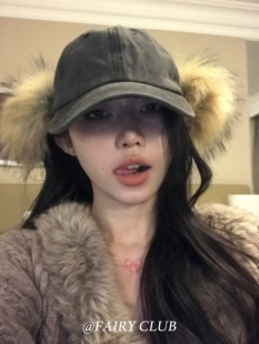 韩系复古毛毛棒球帽女秋冬新款显脸小鸭舌帽百搭街头休闲古着帽子