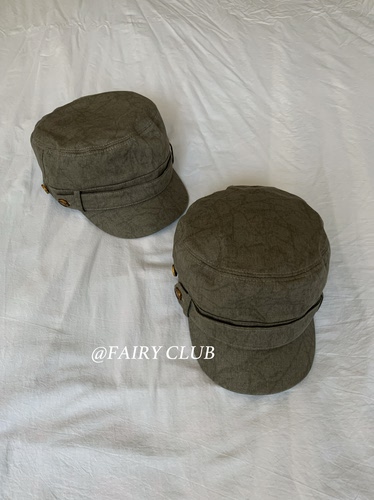 日系时髦复古绿平顶帽女文艺韩版纽扣马术帽英伦工装显脸小报童帽