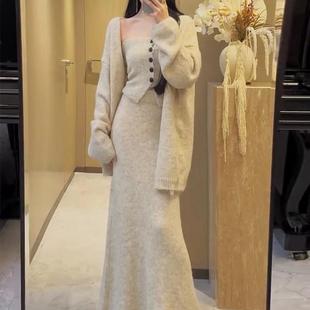 宽松抹胸背心针织衫 韩版 半身裙三件套 女秋冬新款 气质名媛毛衣套装