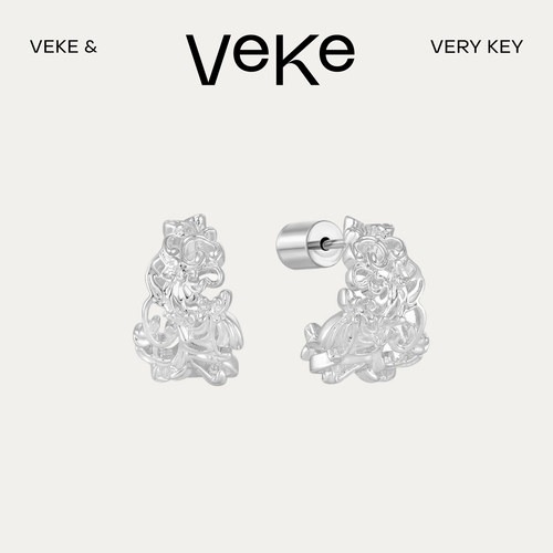 VEKE「絮梦诗」迷你耳环925银针原创设计法式迷你C圈耳钉SE19737A