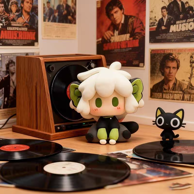 罗小黑可爱小公仔家居桌面摆件儿童玩偶卡通高颜值q版立体装饰品