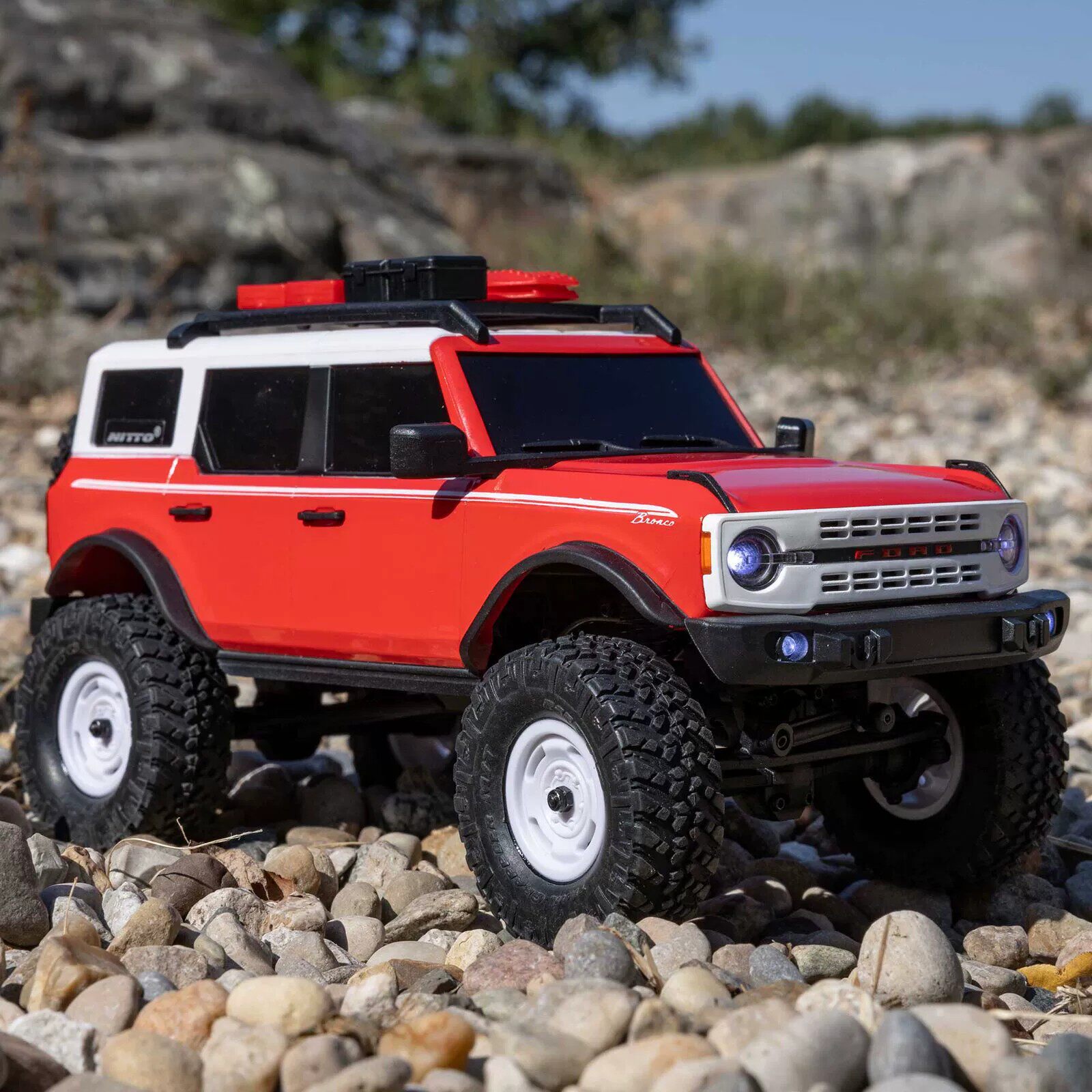 Axial SCX24 Ford RC Crawler 4WD Brushed 2S Power - Product image 3