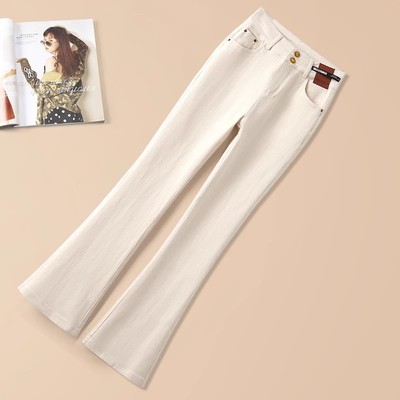 米白色微喇叭牛仔裤女春秋