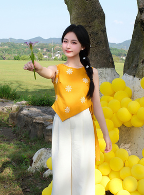 【蜜夏浮花】小娜椒小个子时尚设计不规则绑带黄色绣花无袖上衣女