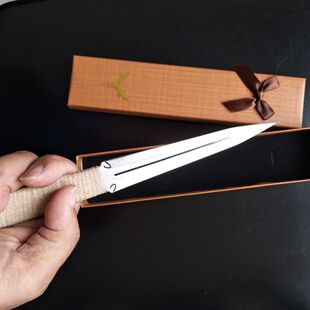 萤火突击周边萤火突击飞刀碎蜂飞刀仔金属玩具训练飞树联系金属模