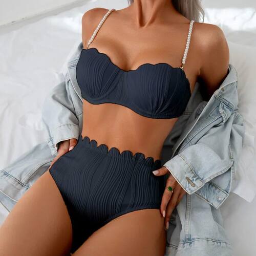 纯色高腰花边泳衣Solid color high waisted lace split swimsuit
