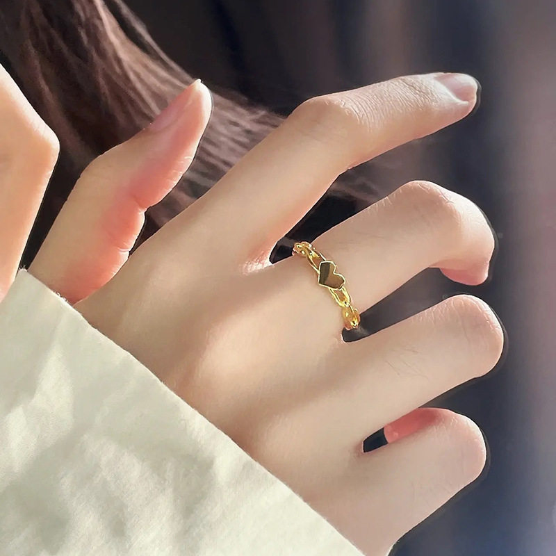 爱心链条戒指女仿黄金环环相扣几何镂空甜美素圈食指戒小红书同款