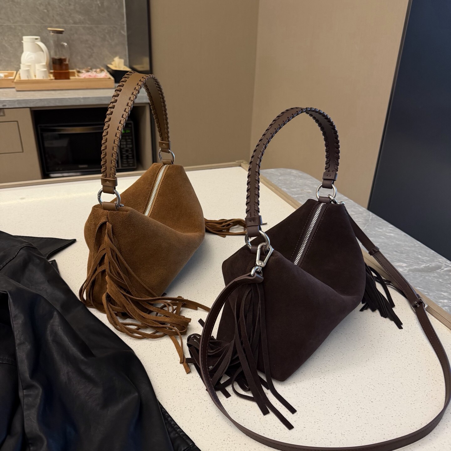 复古风磨砂牛皮流苏腋下包女2026新款百搭单肩斜挎hobo包