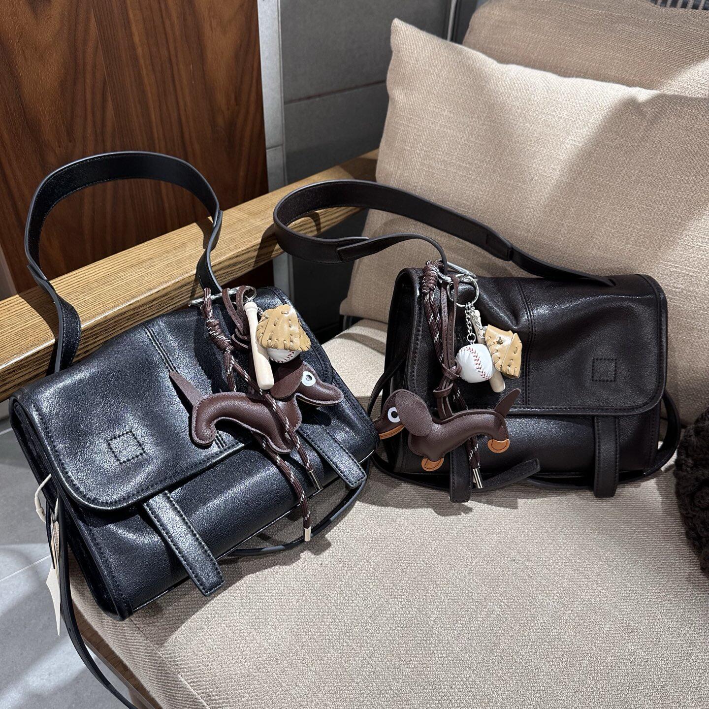 气质通勤风牛皮邮差包腋下公文包女百搭斜挎包轻奢托特包单肩包,箱包皮具/热销女包/男包,通用款女包,淘宝优惠券,粉丝福利购,淘宝优惠卷