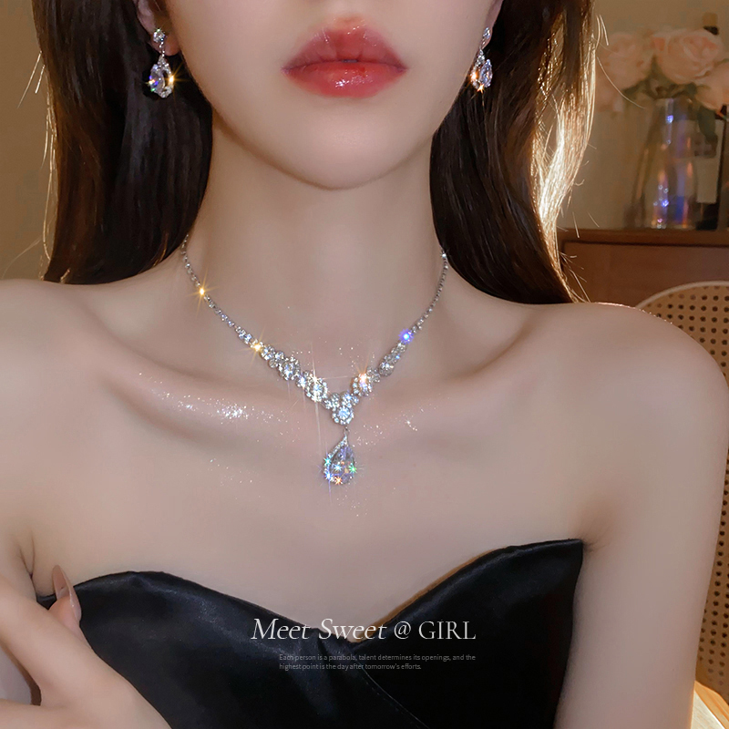 礼服项链配饰高级套装女2025新款轻奢小众精致锁骨链颈链婚纱首饰