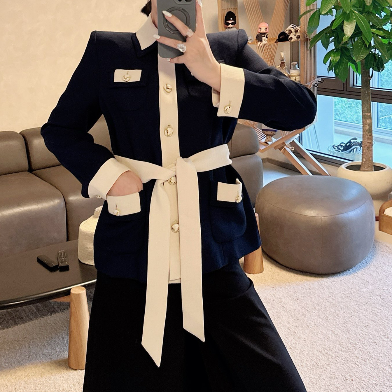 2025新款女装春装欧美时尚小众深蓝色针织长袖翻领外套短风衣开衫