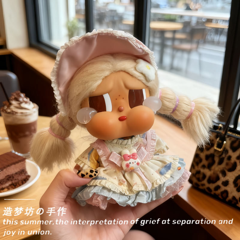 CRYBABY哭娃度假Vacation搪胶玩偶娃衣沙滩小憩连衣裙子着替衣服