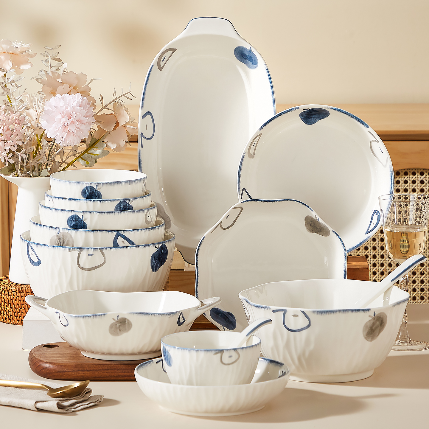 景德镇碗家用2025新款高颜值可微波釉下彩陶瓷餐具特别好看的饭碗