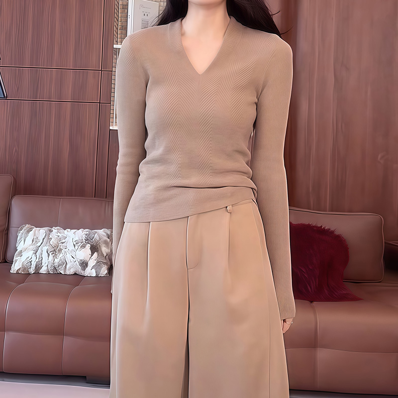 轻熟简约风V领针织衫女秋冬季