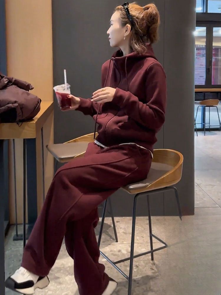 高级感小洋装运动两件套