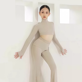 冬新款女童拉丁舞练功服装高级感螺纹长袖露腰上衣舞蹈喇叭裤子