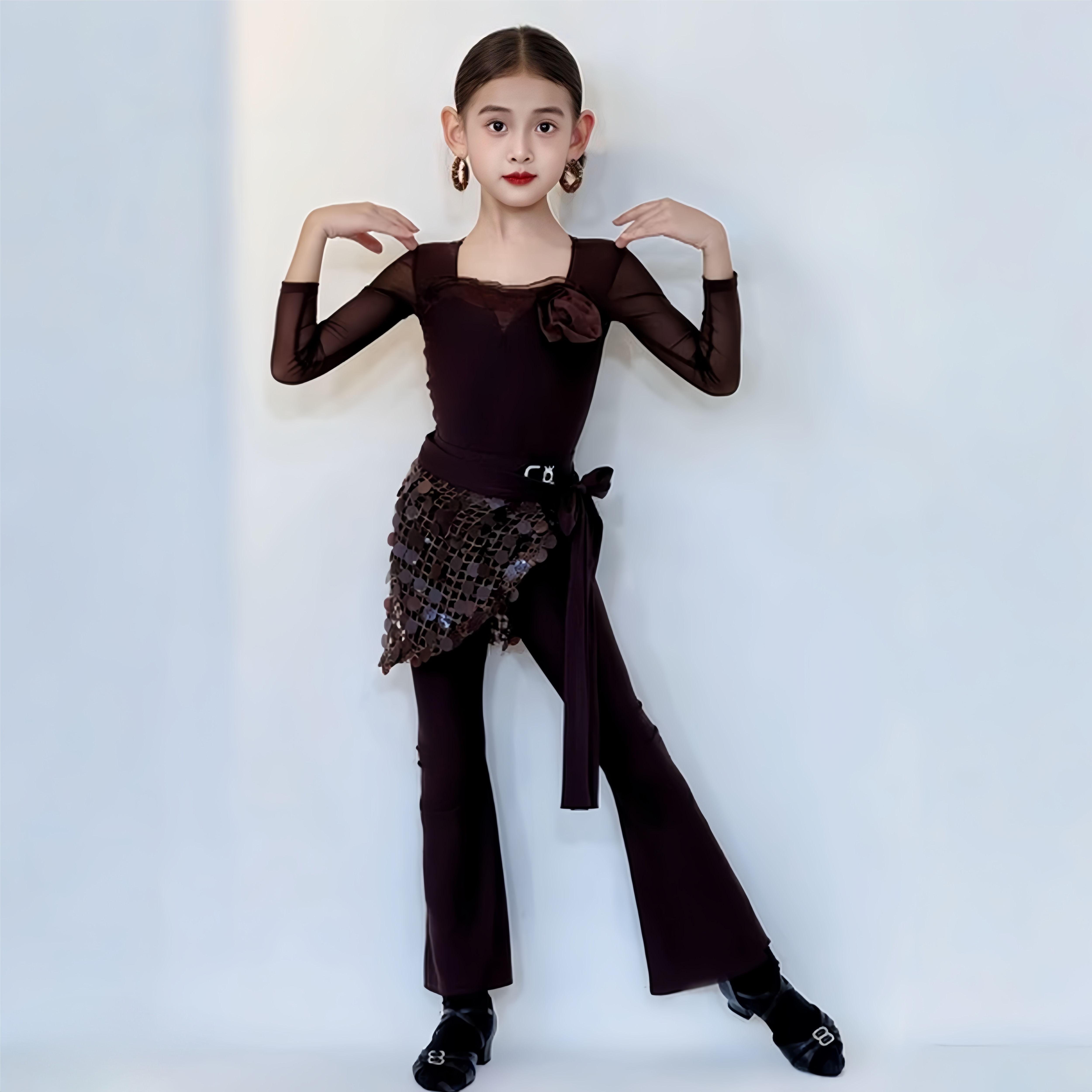 2026冬女童拉丁舞方领亮片裙裤子练习服保暖咖色跳舞亮片绑裙套装