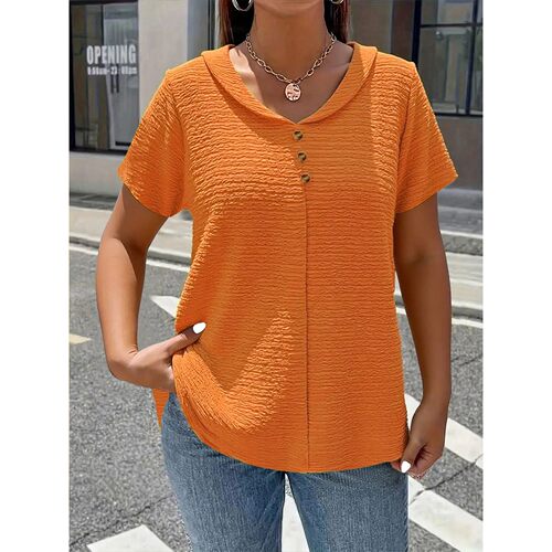 纯色娃娃领褶皱上衣Solid color doll collar pleated button top