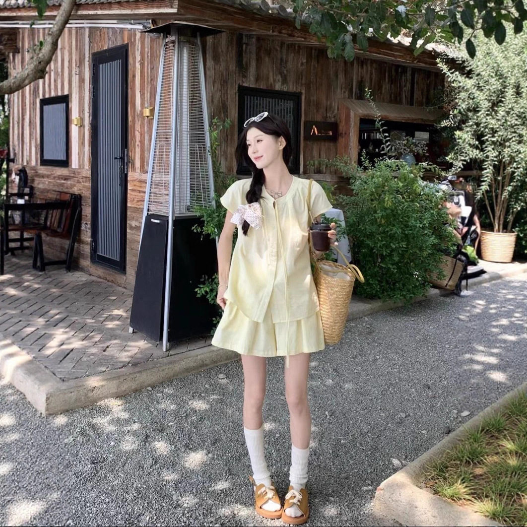 小个子甜美时尚套装女夏季奶黄色宽松系带短袖衬衫上衣阔腿短裤潮