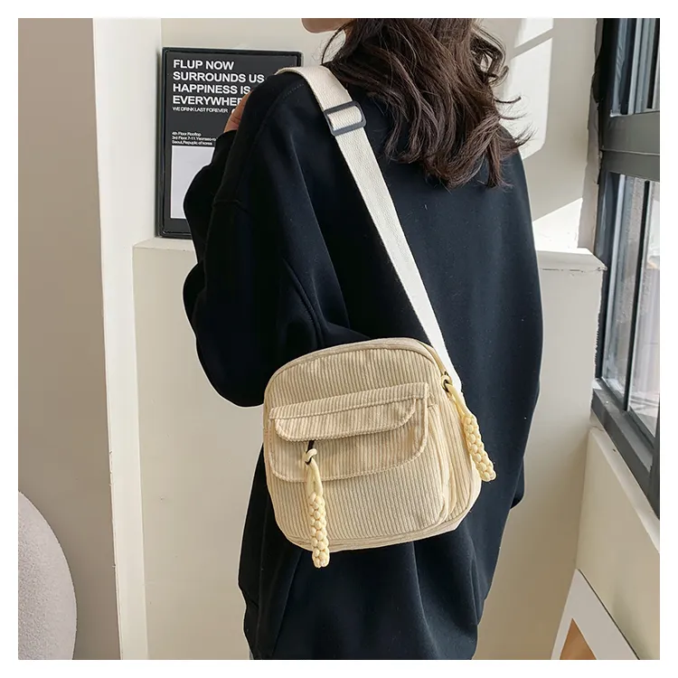 复古百搭原宿灯芯绒单肩斜挎包包女学生简约日系休闲条绒手机包