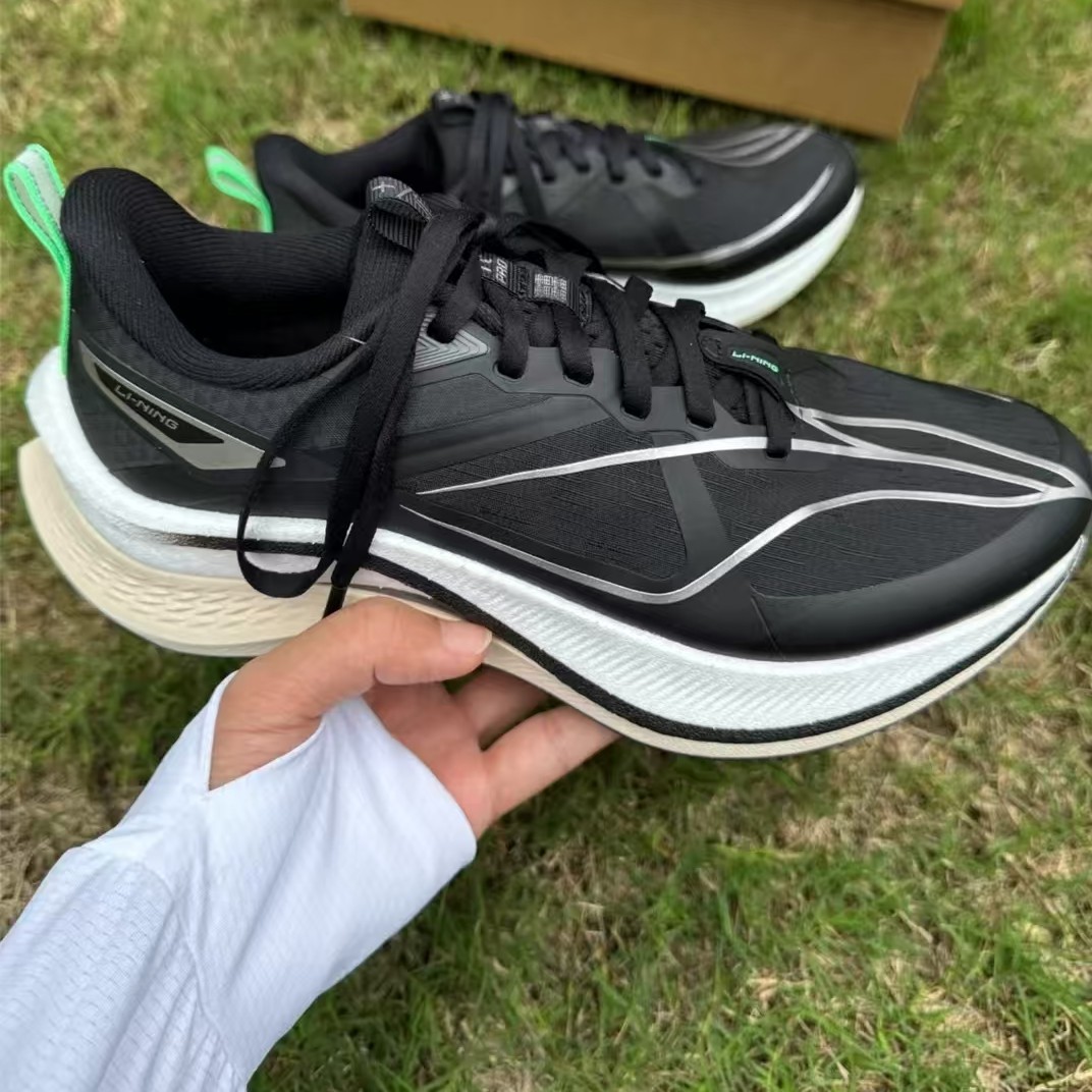 LiNing李宁 赤兔7 pro 减震防滑 低帮 橡训练跑步鞋 女款 黑色