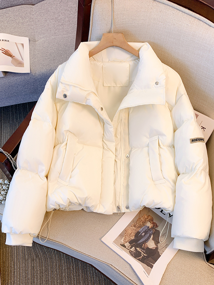 今年流行爆款羽绒服女小个子2025冬季新款米白色立领面包服短外套