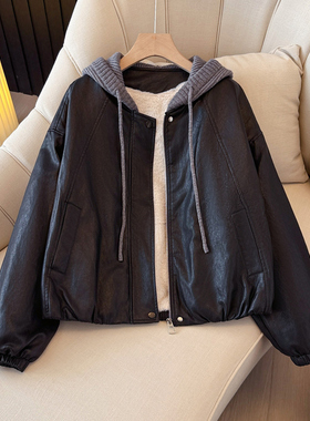 今年流行爆款黑色连帽pu皮衣加绒加厚外套女2025初冬新棒球服夹克