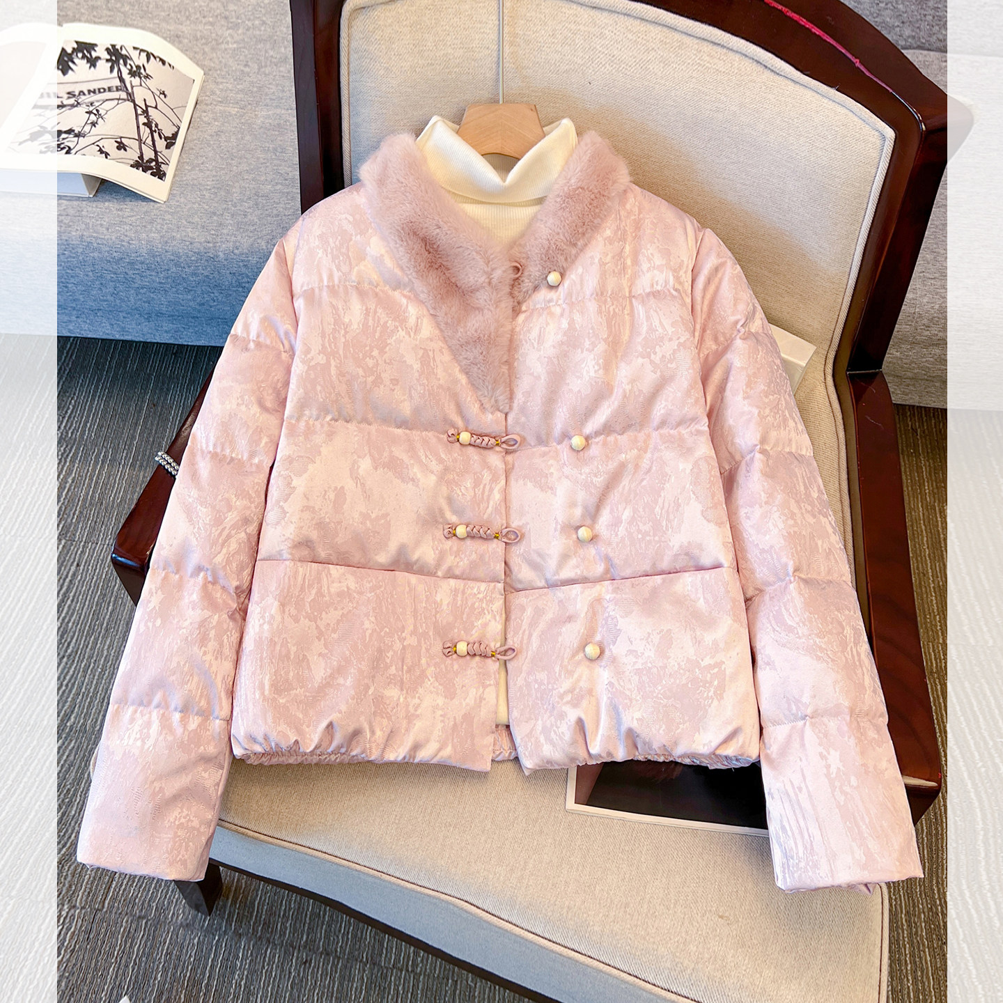 2026超火新中式国风粉色羊羔毛拼接羽绒服女短款冬装白鸭绒厚外套,女装/女士精品,羽绒服,淘宝优惠券,粉丝福利购,淘宝优惠卷