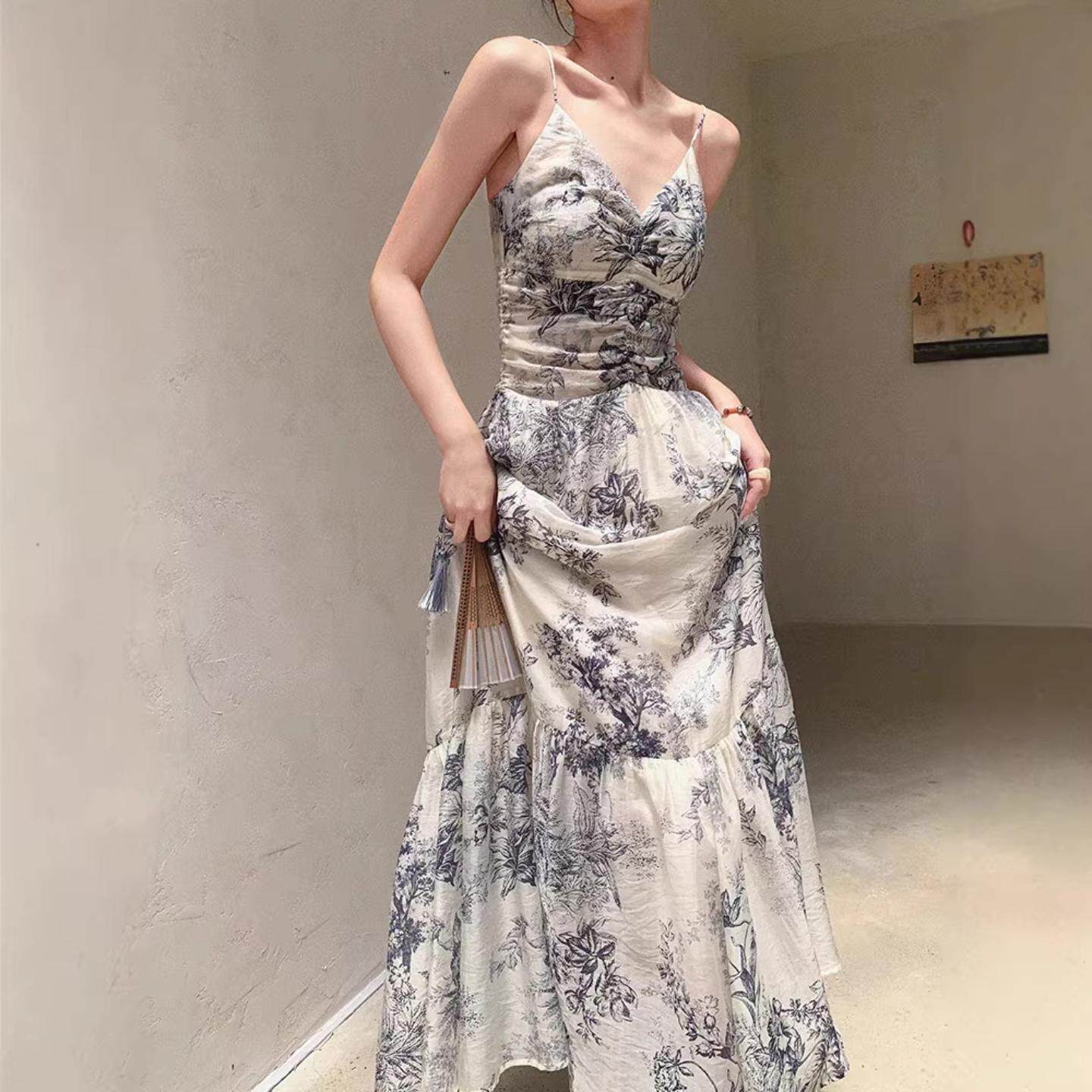 袖吊带连衣裙女夏季新款设计感水墨画收腰显瘦长裙花色涤纶