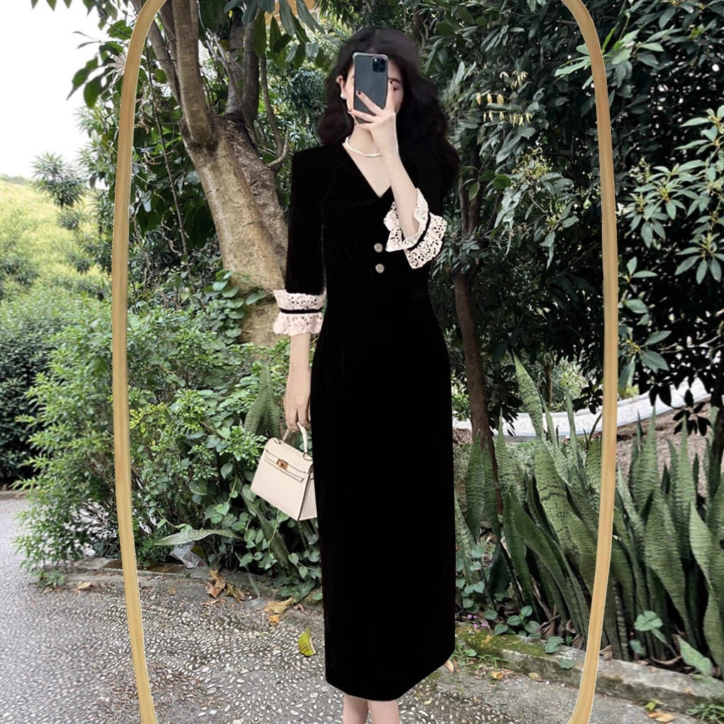 法式赫本风丝绒收腰小黑裙