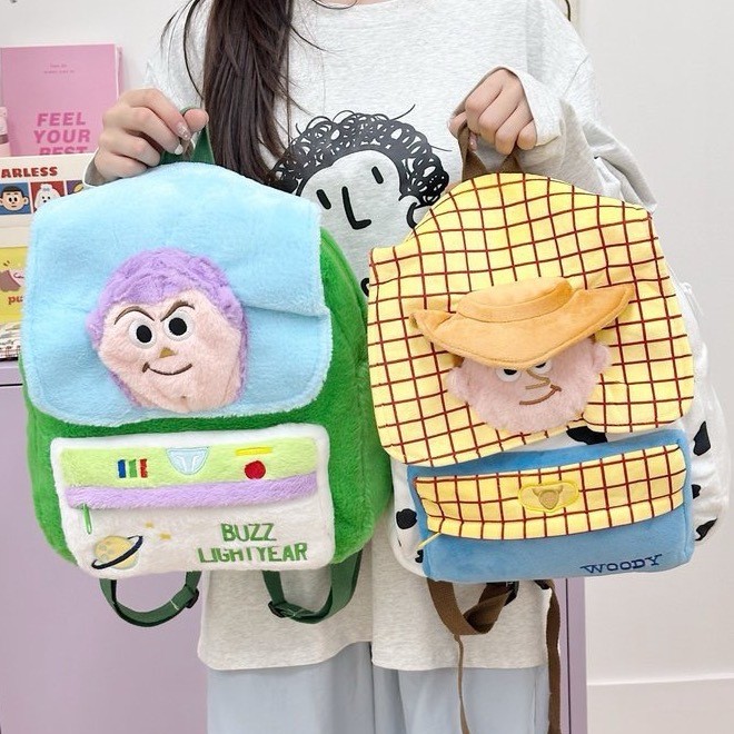 卡通可爱学生双肩包女大容量毛绒