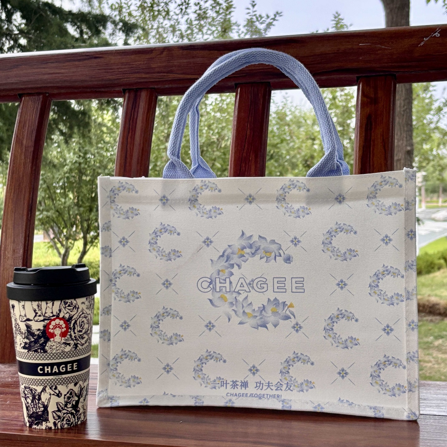 霸王茶姬周边一叶茶禅系列托特包