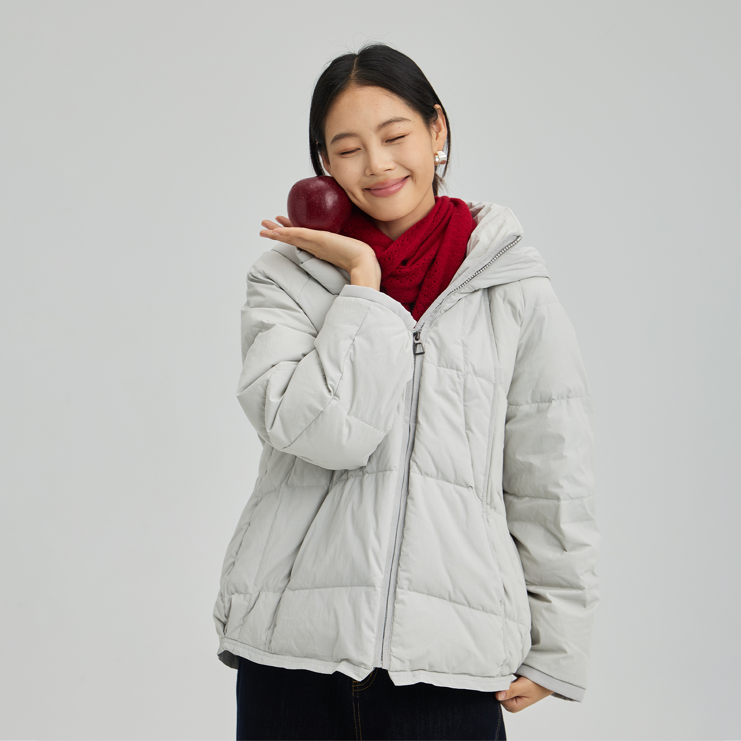 无色无味冬季新款加厚连帽羽绒服