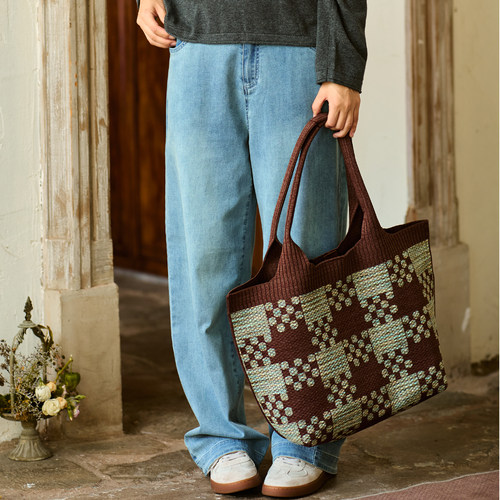 无色无味大容量编织包撞色单肩包