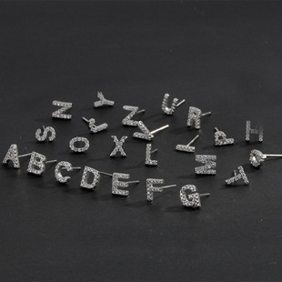 满钻锆石字母高级感小耳钉一对2023年新款潮925纯银养耳洞耳骨钉