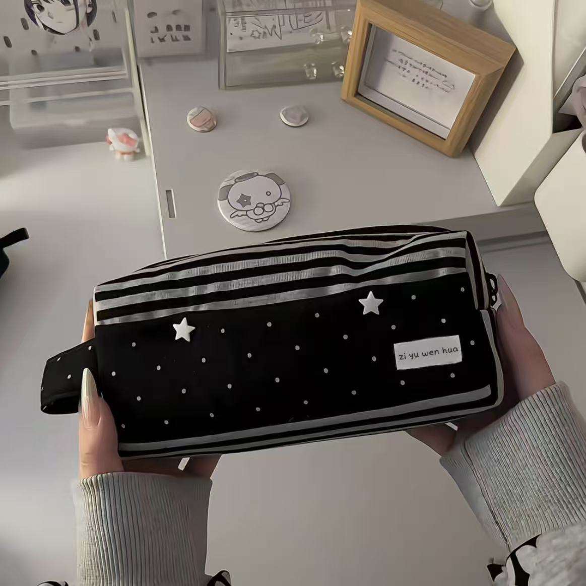 黑色条纹波点慕斯笔袋高颜值手提文具袋简约大容量拼色文具收纳袋