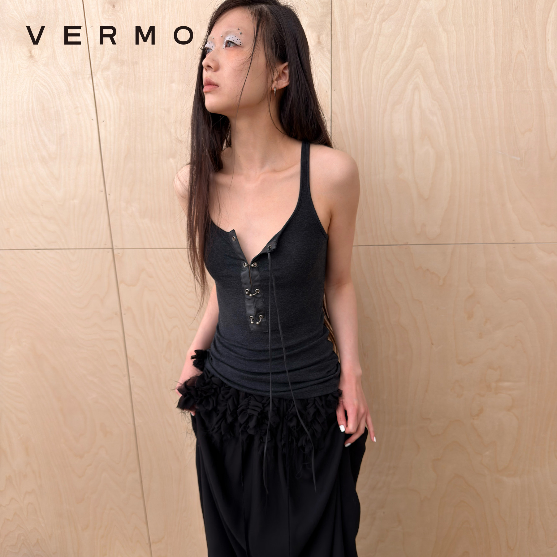 VERMO 叛逆穿孔扣环 可调节领深 轻薄天丝羊毛修身吊带背心