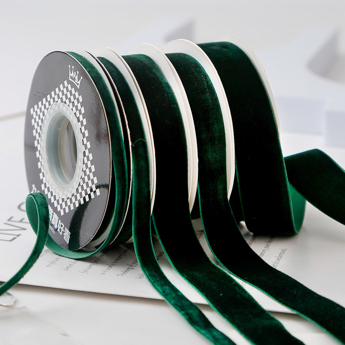 墨绿色单面植绒带天鹅绒装饰丝带