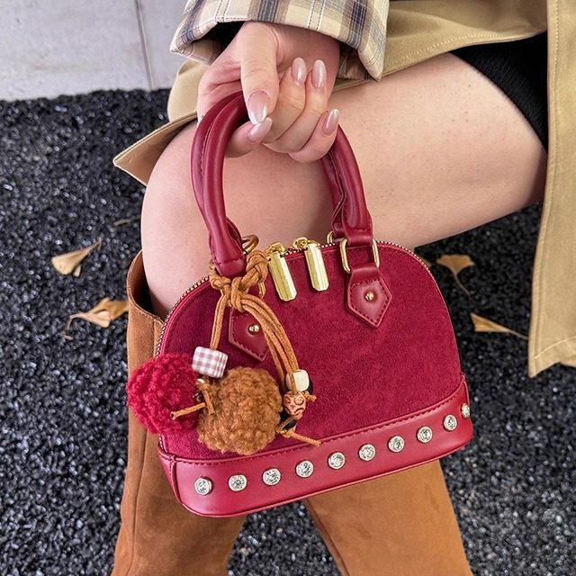 ins网红复古铆钉贝壳包包女2025新款高级百搭手提斜挎小包手机包,箱包皮具/热销女包/男包,通用款女包,淘宝优惠券,粉丝福利购,淘宝优惠卷