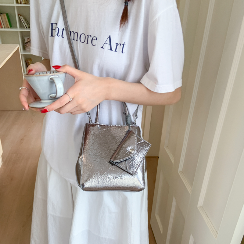 2025夏季小众高级感休闲手机包