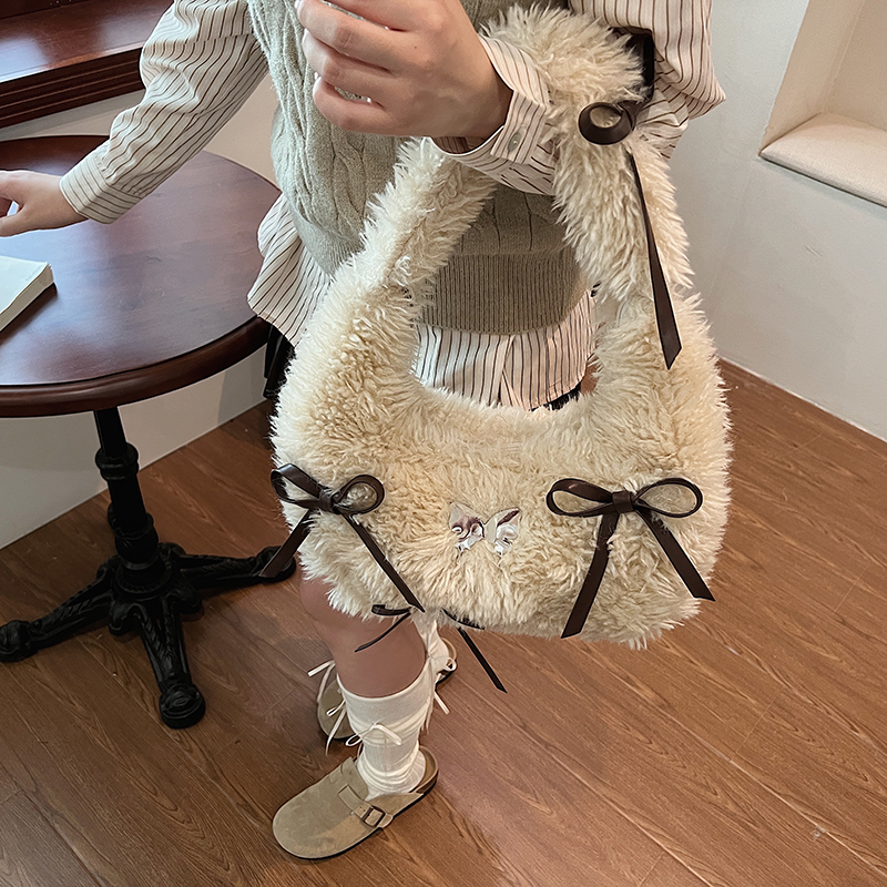 手提百搭毛毛水桶包小包