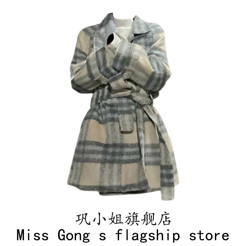 BLUE AND WHITE PLAID WOOLEN COAT WOMENS AUTUMN AND WINTER 2025 AGE-REDUCING LAZY STYLE DESIGN SENSE NICHE SHORT COAT WOMEN