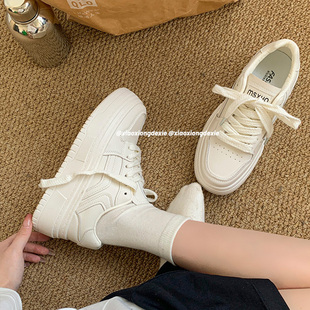 学生休闲板鞋 小熊出走津仄高校 板鞋 女2025新款 潮 厚底chic小白鞋