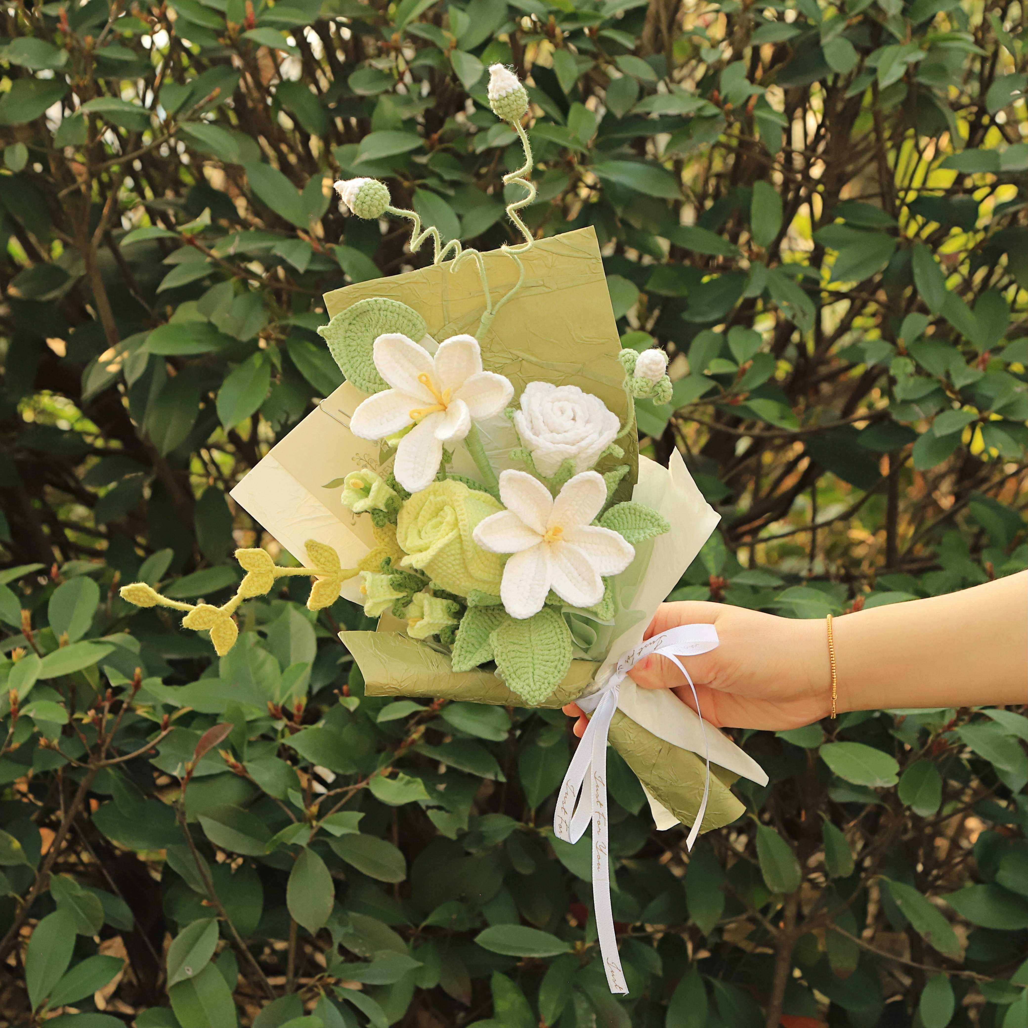 成品毛线玫瑰向日葵针织花束