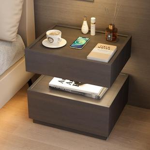 现代简约床头柜无线充多层实木储物柜感应灯高级床头悬浮柜子定制