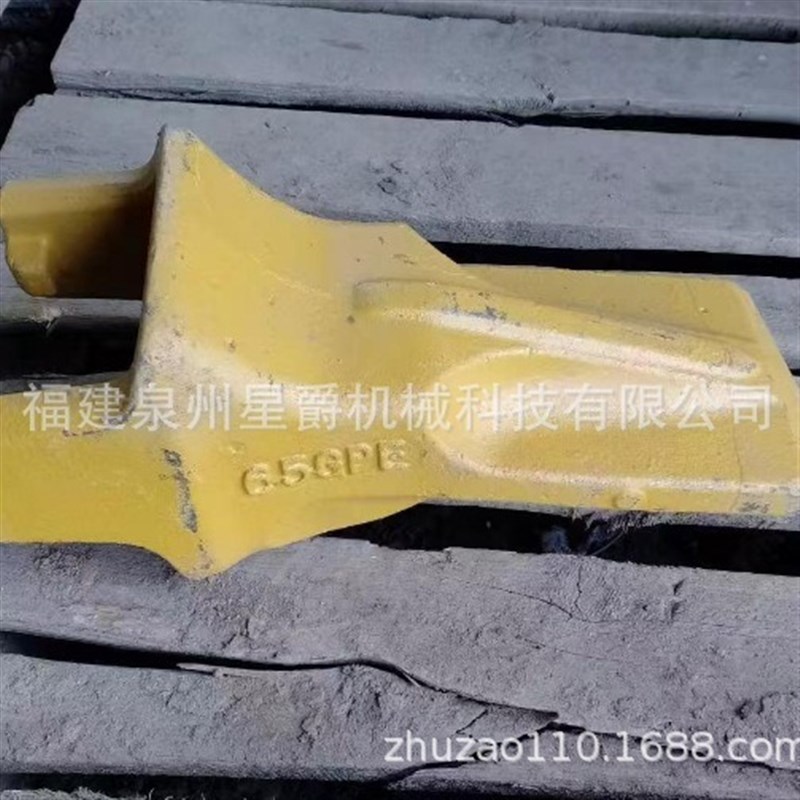 泉州 挖掘机 四轮一带 支重轮 斗齿 推土机 支重轮 托链轮 G5GPE