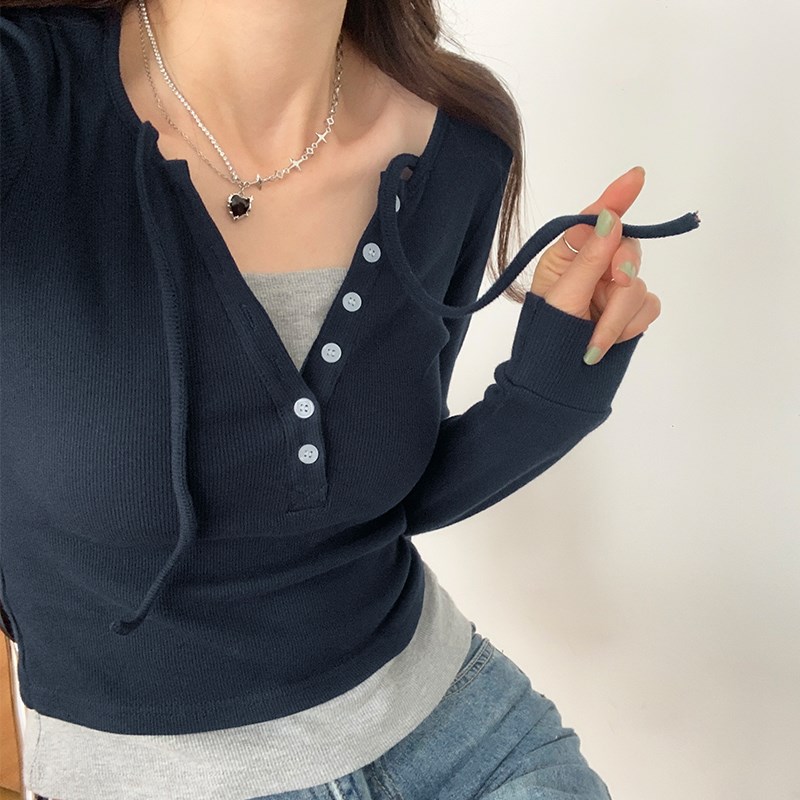 纯欲甜酷辣妹假两件V领韩版显瘦长袖t恤女秋季2023新款小众上衣