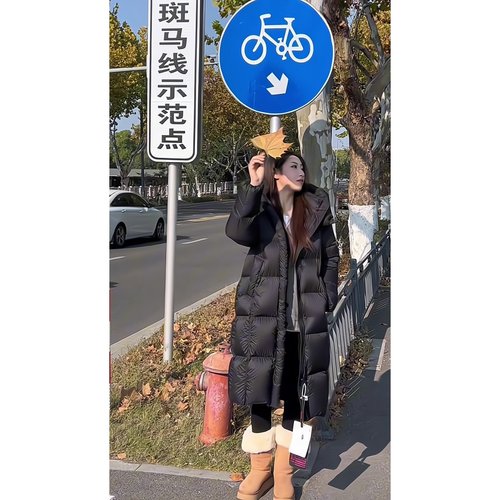 连帽羽绒服女宽松保暖加厚云朵